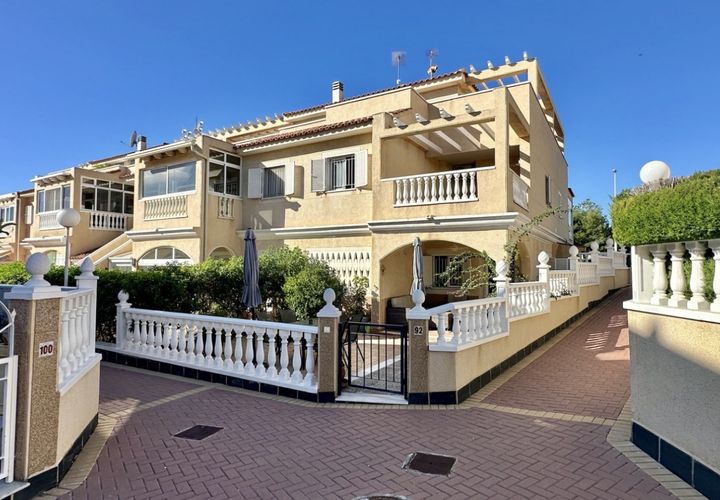 Byhus i Playa Flamenca, Alicante, Playa Flamenca - € 249.900 | Ref: R-74825 - foto 1