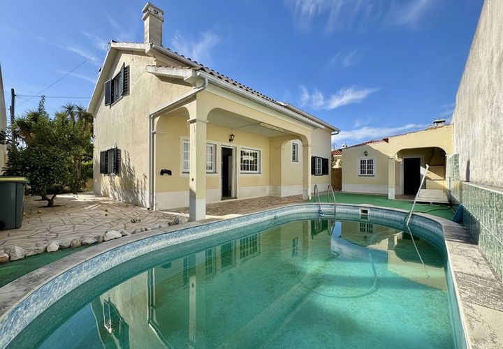 Villa i Setubal, Setubal, Setubal - € 440.000 | Ref: ZTRE-00338/12758 - foto 1