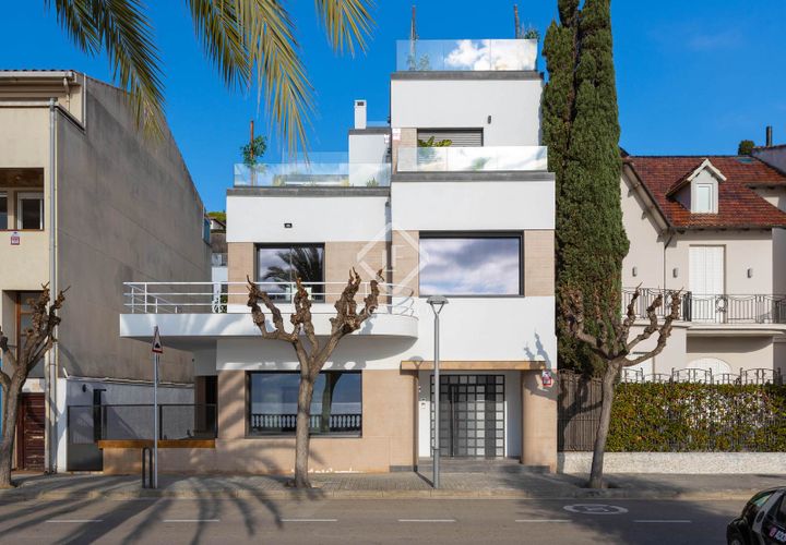 Villa i Caldes D'estrac, Barcelona, Caldes D'estrac - € 1.485.000 | Ref: MRS64769 - foto 1