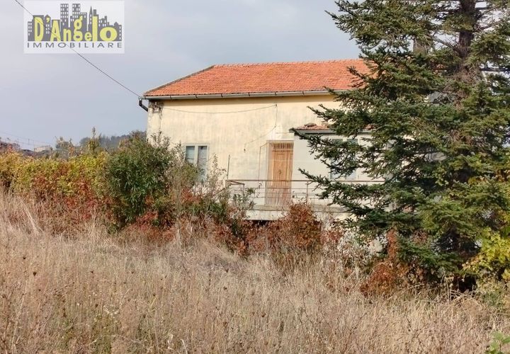 Landejendom i Castignano, Ascoli Piceno, Castignano - € 105.000 | Ref: 136 - foto 1