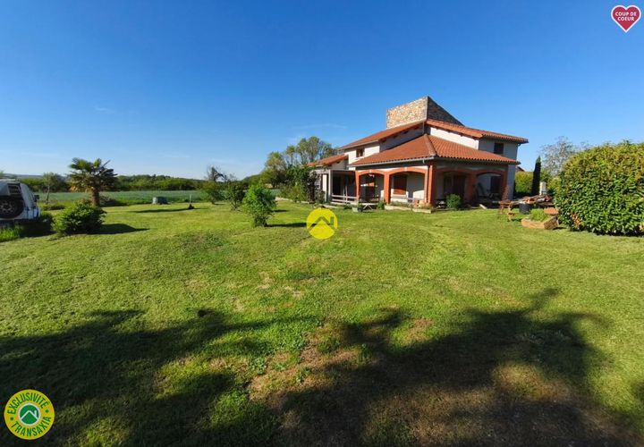 Villa a Massiac, Cantal, Massiac - € 222.600 | Ref: 96CAL111019 - foto 1