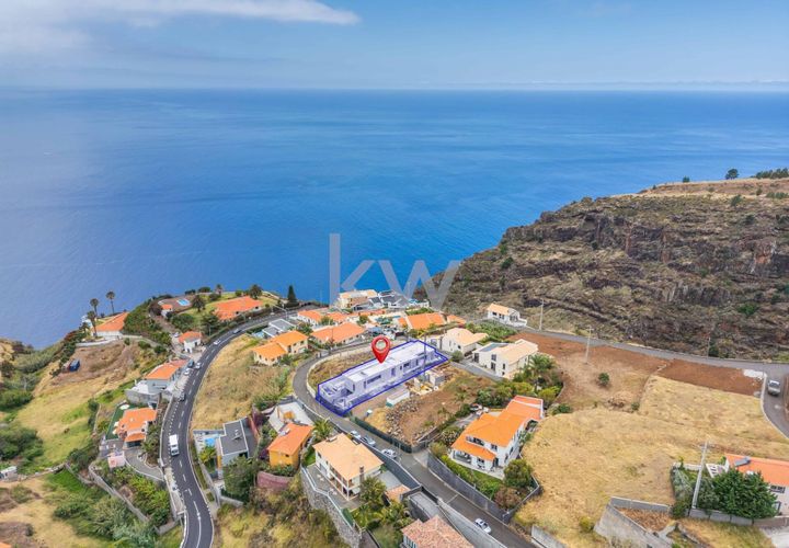 Byhus i Calheta, Madeira, Calheta - € 2.800.000 | Ref: KWPT-001666 - foto 1