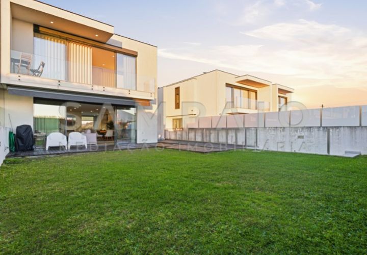 Villa i Gondomar, Porto, Gondomar - € 725.000 | Ref: 3717 - foto 1