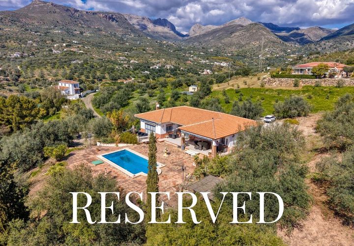 Landejendom i Alcaucin, Malaga, Alcaucin - € 415.000 | Ref: 0463 - foto 1
