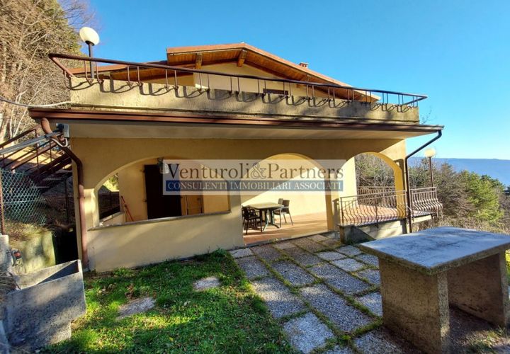 Villa i Tignale, Brescia, Tignale - € 800.000 | Ref: AS142 - foto 1
