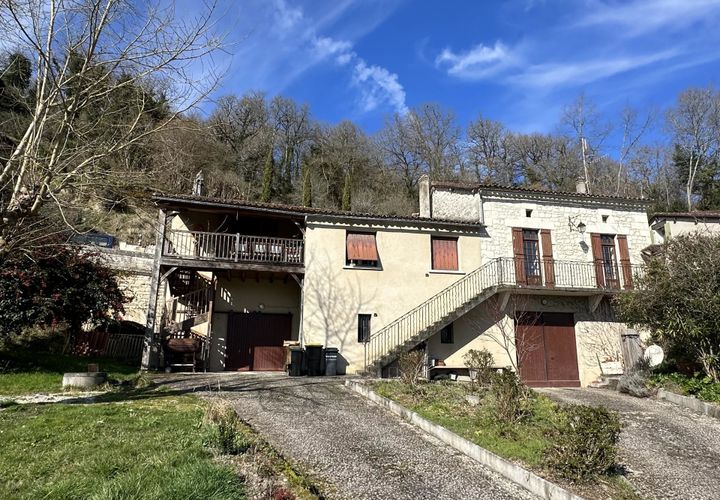 Landsbyhus i Aubeterre-sur-Dronne, Charente, Aubeterre-sur-Dronne - € 183.600 | Ref: BVI79743 - foto 1