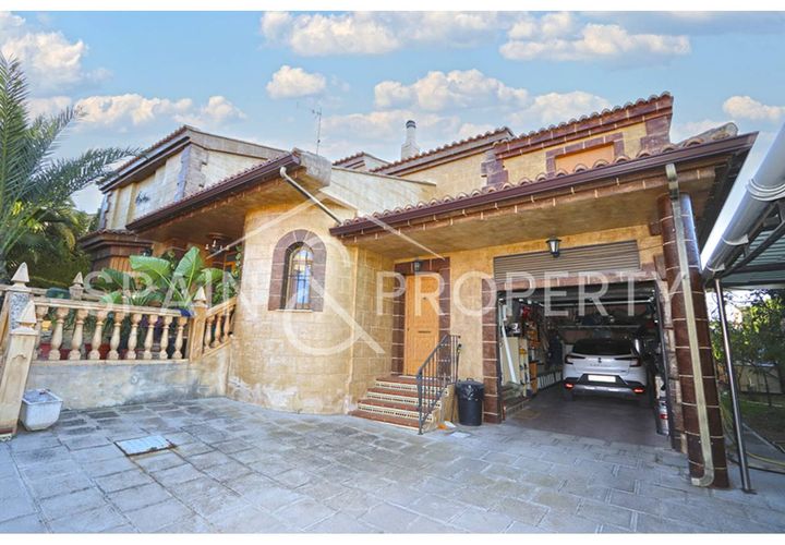 Villa i Montserrat, Valencia, Montserrat - € 495.000 | Ref: 091438 - foto 1