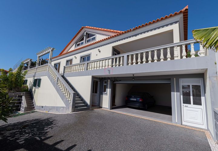 Villa i Calheta, Madeira, Calheta - € 495.000 | Ref: 8867 - foto 1