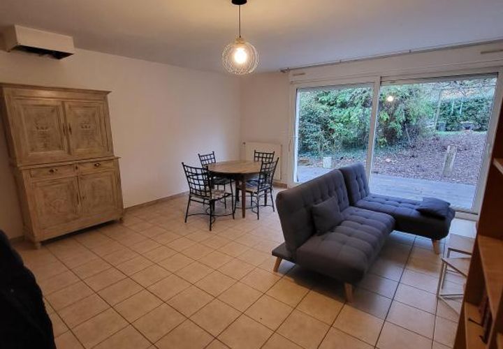 Dorfhaus in Bron, Rhone, Bron - € 580/Monat | Ref: BRON61MAUPASSANT - Foto 1