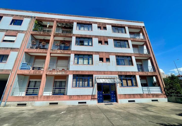 Lejlighed i Oliveira do Douro, Porto, Oliveira do Douro - € 325.000 | Ref: C0415-00602 - foto 1