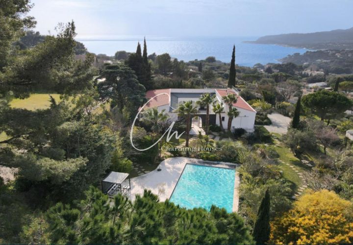 Villa i Cassis, Bouches-du-Rhone, Cassis - € 3.290.000 | Ref: getkey_u_500867828 - foto 1