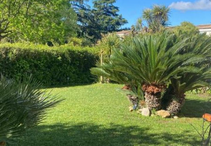 Villa a Antibes, Alpes-Maritimes, Antibes - € 3.350/mes | Ref: 861705 - foto 1