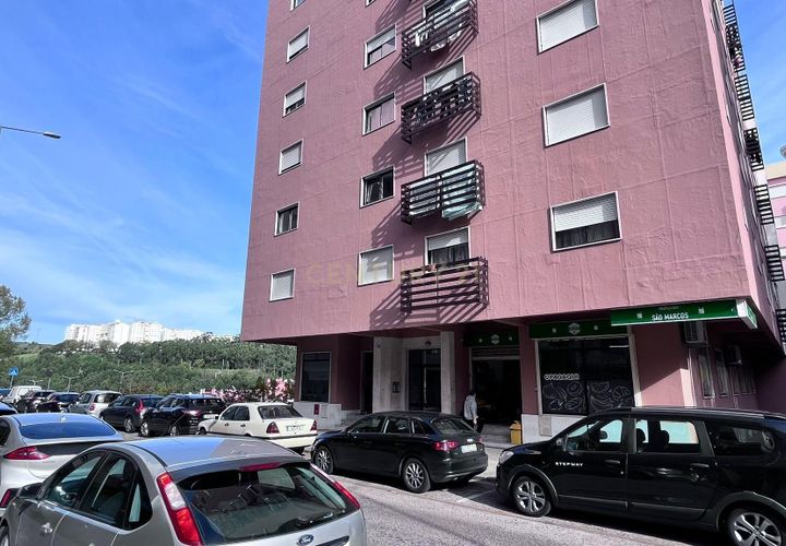 Erhvervsejendom i Cacem, Lisbon, Cacem - € 168.000 | Ref: C0364-05241 - foto 1