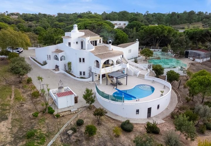 Villa i Carvoeiro, Faro, Carvoeiro - € 1.250.000 | Ref: HOLV - 25014 - foto 1