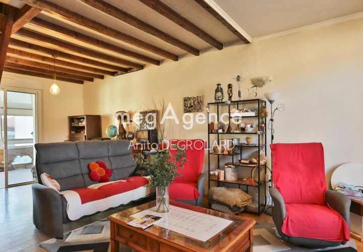 Byhus i La Roche-sur-Yon, Vendee, La Roche-sur-Yon - € 217.900 | Ref: 195504 - foto 1