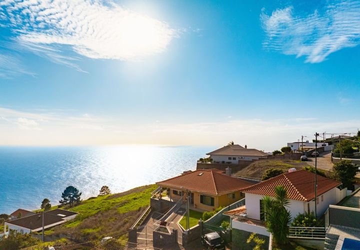 Villa i Calheta, Madeira, Calheta - € 330.000 | Ref: C0216-03240 - foto 1