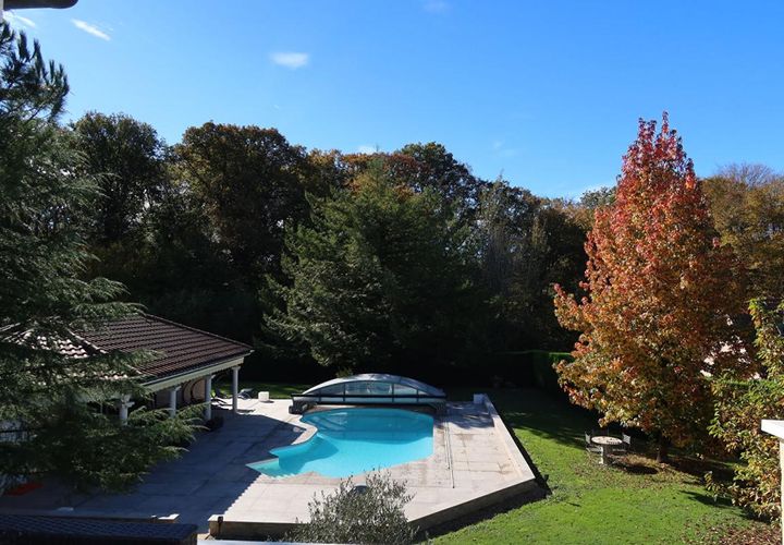 Villa a Besancon, Doubs, Besancon - € 899.000 | Ref: 384-BES - foto 1