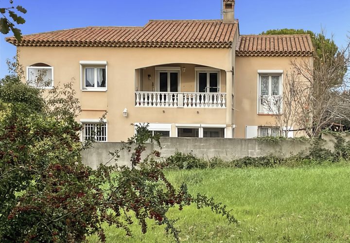Villa a Gardanne, Bouches-du-Rhone, Gardanne - € 787.000 | Ref: 340931245767 - foto 1