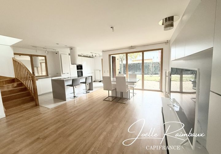 Villa a Cergy, Val-d'Oise, Cergy - € 334.900 | Ref: 340936858495 - foto 1