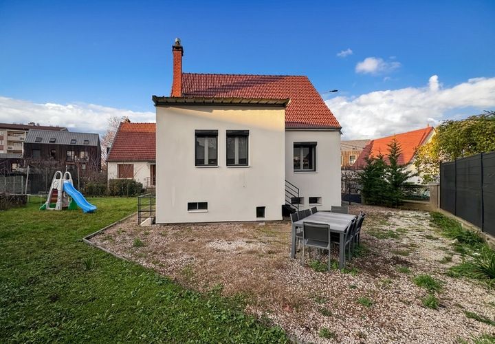Villa a Dijon, Cote-d'Or, Dijon - € 280.000 | Ref: 340937580415 - foto 1