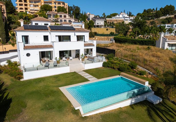 Villa a Elviria, Malaga, Elviria - € 3.200.000 | Ref: R5241889 - foto 1