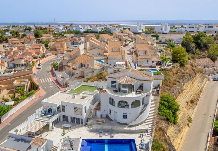 Villa a Ciudad Quesada, Alicante, Ciudad Quesada - € 1.300.000 | Ref: 924 - foto 1