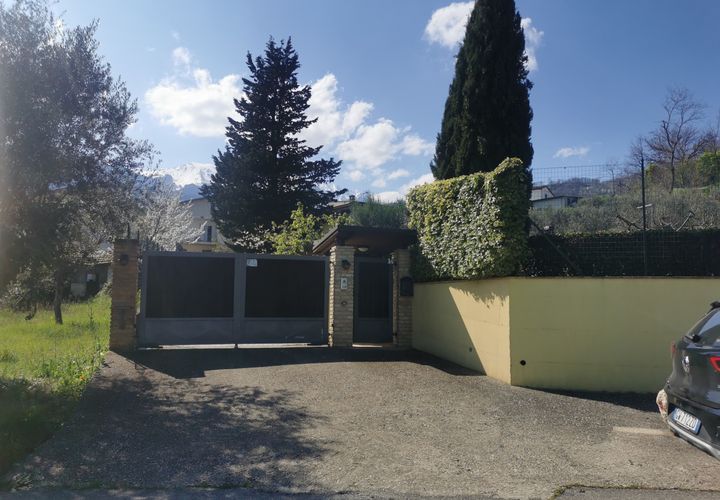 Villa a Farindola, Pescara, Farindola - € 250.000 | Ref: AR521 - foto 1