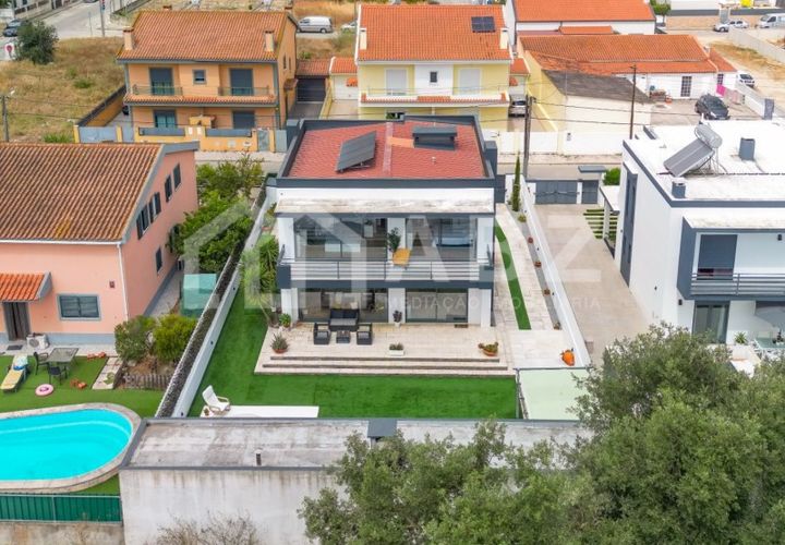 Villa i Quinta do Anjo, Setubal, Quinta do Anjo - € 570.000 | Ref: ABZ/HAB_829 - foto 1