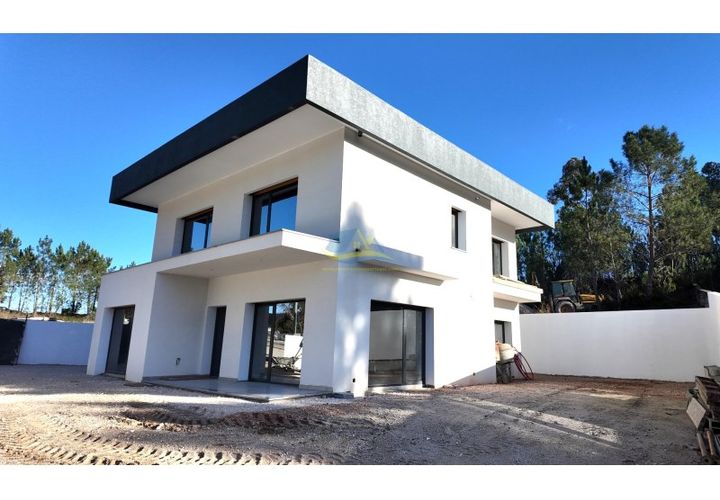 Villa a Ansiao, Leiria, Ansiao - € 350.000 | Ref: ko2688 - foto 1
