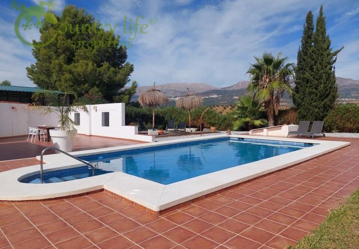 Villa i Vinuela, Malaga, Vinuela - € 590.000 | Ref: VIN083 - foto 1