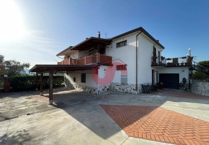Villa a Benevento, Benevento, Benevento - € 500/mes | Ref: AA39795 - foto 1
