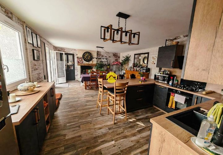 Villa i Antran, Vienne, Antran - € 169.600 | Ref: 73MS110745 - foto 1
