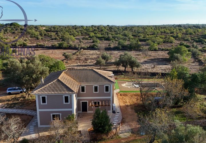 Villa i Silves, Faro, Silves - € 769.000 | Ref: 01-420 - foto 1