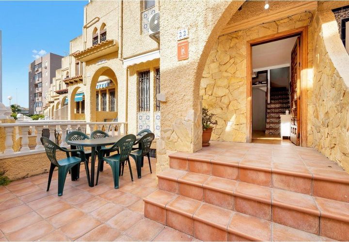 Bungalou a Torrevieja, Alicante, Torrevieja - € 250.000 | Ref: AM-02129/8919 - foto 1