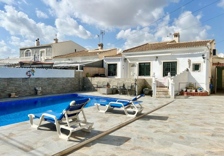 Villa i Torrevieja, Alicante, Torrevieja - € 269.000 | Ref: 4097ST - foto 1