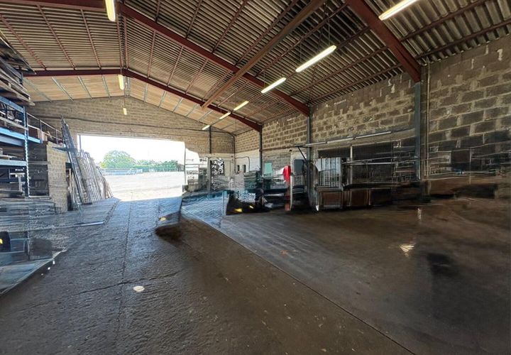 L'establiment comercial a Pons, Charente-Maritime, Pons - € 249.990 | Ref: 422745312B-TRF - foto 1