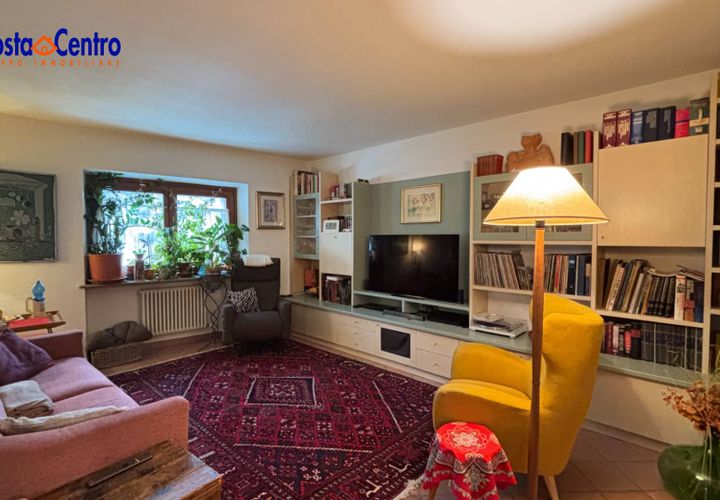 Villa a Aosta, Aosta Valley, Aosta - € 310.000 | Ref: 5632 - foto 1