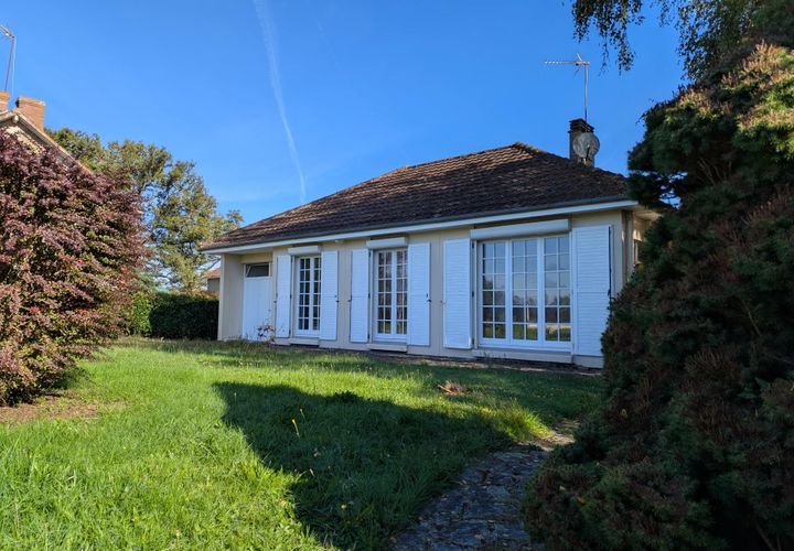 Dorpshuis in Azat-Le-Ris, Haute-Vienne, Azat-Le-Ris - € 99.500 | Ref: BVI82507 - foto 1