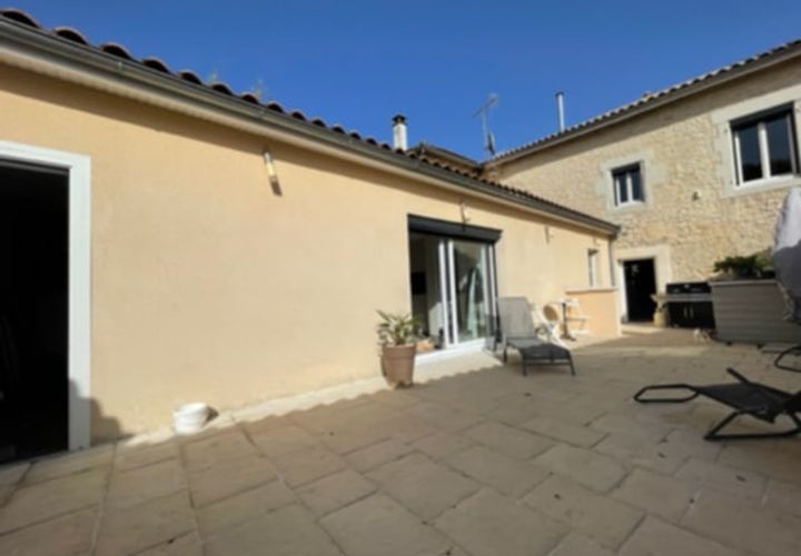 Villa a Aigre, Charente, Aigre - € 185.000 | Ref: 245_FLR-0025415 - foto 1