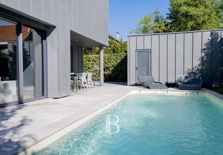 Villa en Pessac, Gironde, Pessac - € 1.385.000 | Ref: M2229 - photo 1