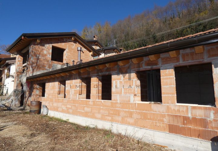 Villa a Schio, Vicenza, Schio - € 230.000 | Ref: DS5171 - foto 1