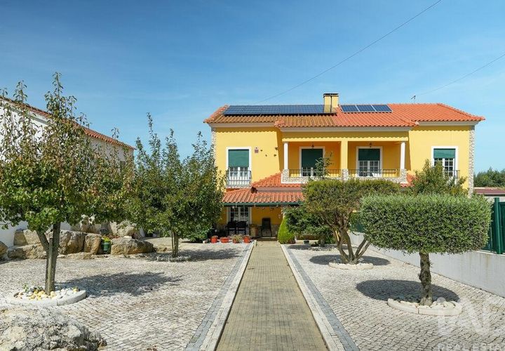 Rækkehus i Cadaval, Lisbon, Cadaval - € 365.000 | Ref: 709118 - foto 1