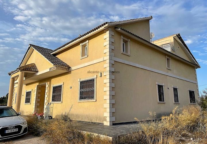 Villa a Castalla, Alicante, Castalla - € 415.000 | Ref: HH14141 - foto 1