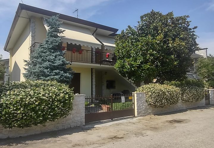Villa a Rovigo, Rovigo, Rovigo - € 290.000 | Ref: AP12125 - foto 1