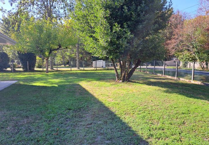 Helårsgrund i Léognan, Gironde, Léognan - € 260.000 | Ref: JC-260-CADAU-LEOGNAN - foto 1