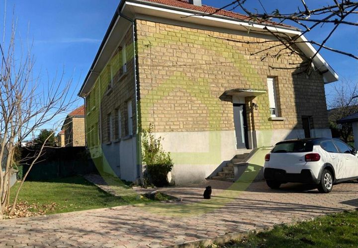 Landejendom i Longwy, Meurthe-et-Moselle, Longwy - € 210.000 | Ref: 3011440944 - foto 1