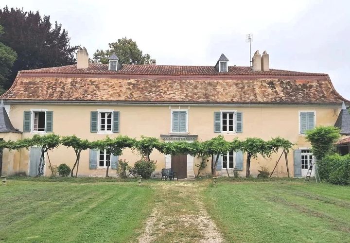 Villa i Aubeterre-sur-Dronne, Charente, Aubeterre-sur-Dronne - € 477.000 | Ref: BVI76858 - foto 1