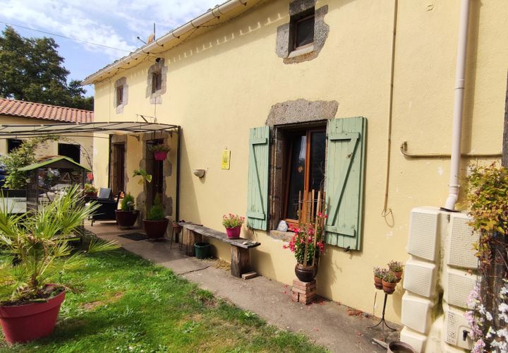 Villa i Largeasse, Deux-Sevres, Largeasse - € 200.000 | Ref: BVI72135 - foto 1