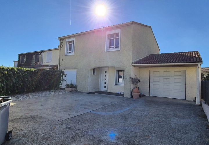 Villa i Fourques, Gard, Fourques - € 335.000 | Ref: VM1037-ACTIVPATRIMONIA - foto 1