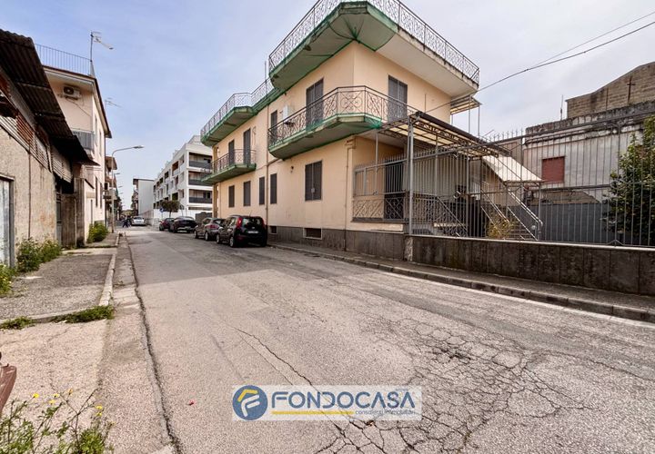 Erhvervsejendom i Sant'Antimo, Naples, Sant'Antimo - € 579.000 | Ref: Sant'Antimo Via Turati - foto 1